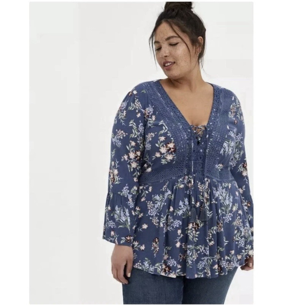 Torrid Blue Floral Babydoll Gauze Crochet Trim Lace Up Boho Tassels Top Size 4X